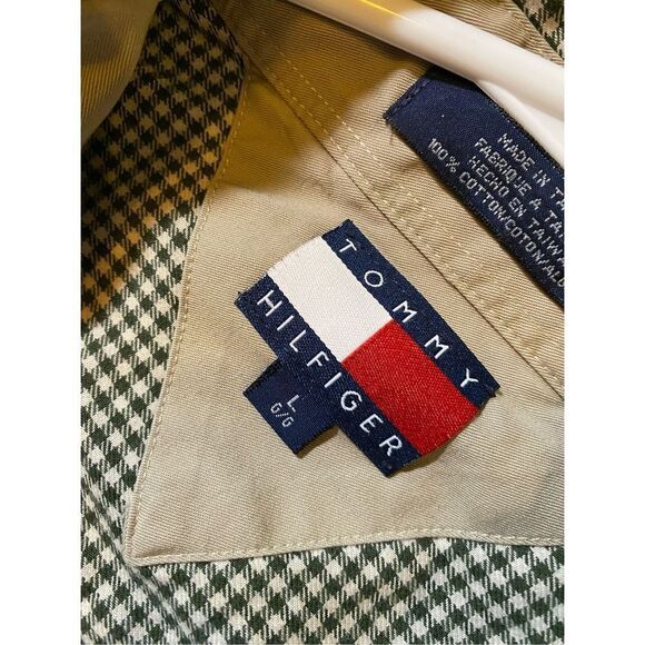 Tommy Hilfiger Button Down - Picture 3 of 5